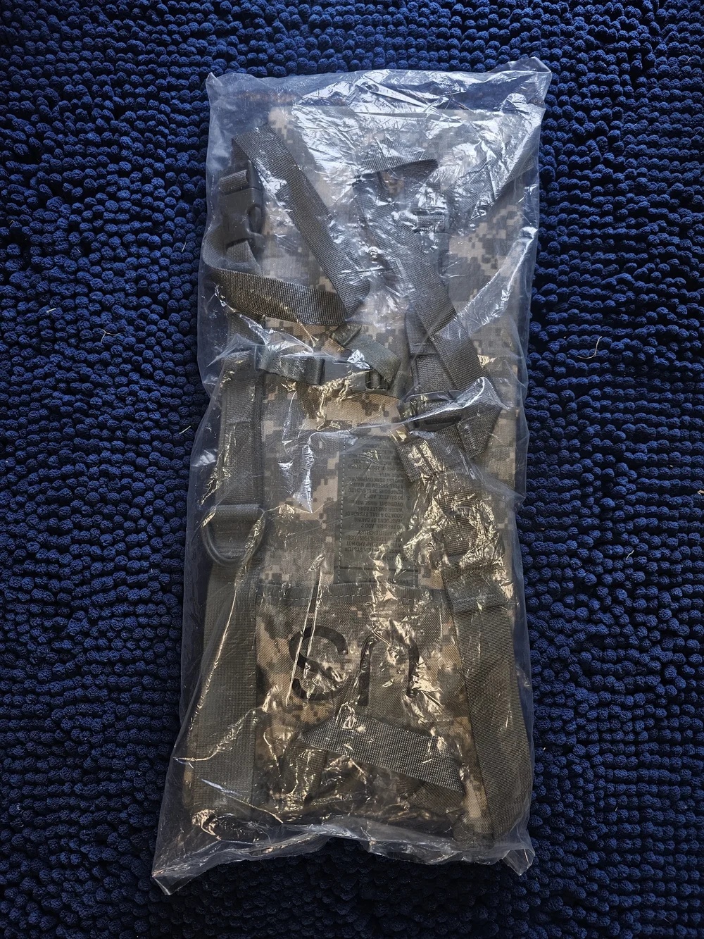 Universal Hydration Carrier With 3L Bladder In Digital Camo